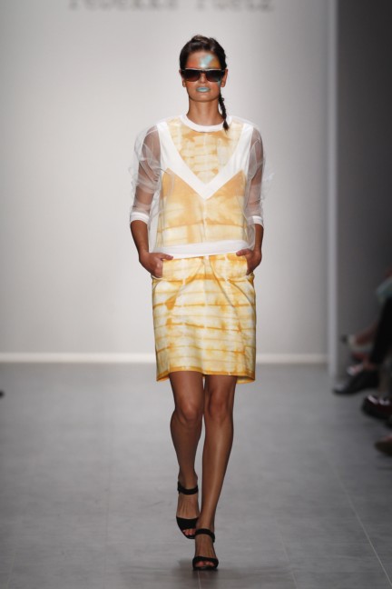 rebekka-ruetz-mercedes-benz-fashion-week-berlin-spring-summer-2015-28