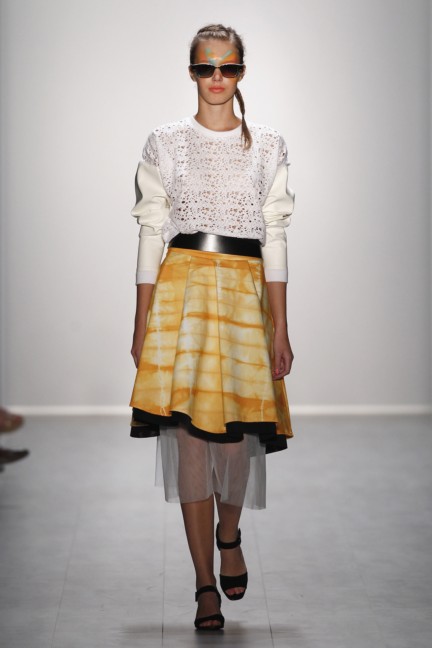 rebekka-ruetz-mercedes-benz-fashion-week-berlin-spring-summer-2015-36