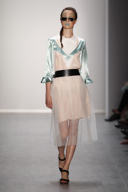 rebekka-ruetz-mercedes-benz-fashion-week-berlin-spring-summer-2015-5
