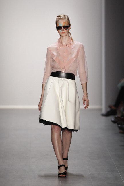 rebekka-ruetz-mercedes-benz-fashion-week-berlin-spring-summer-2015-6
