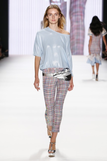 ss-2017_fashion-week-berlin_de_0004_riani_65498