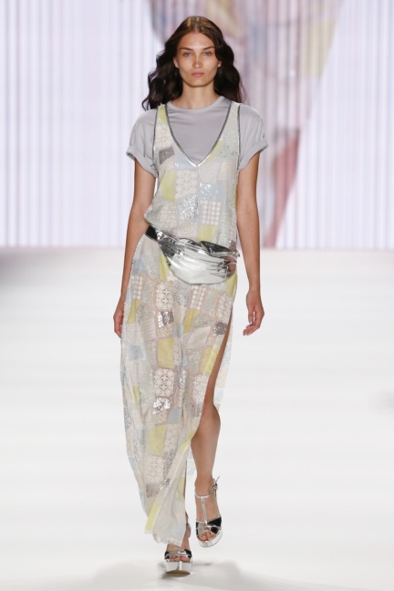 ss-2017_fashion-week-berlin_de_0021_riani_65481