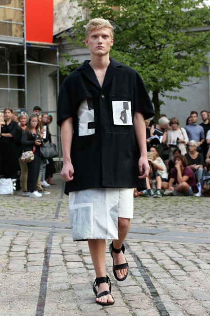 Royal-Danish-Academy-of-Fine-Arts-Copenhagen-Fashion-Week-Spring-Summer-2015-18