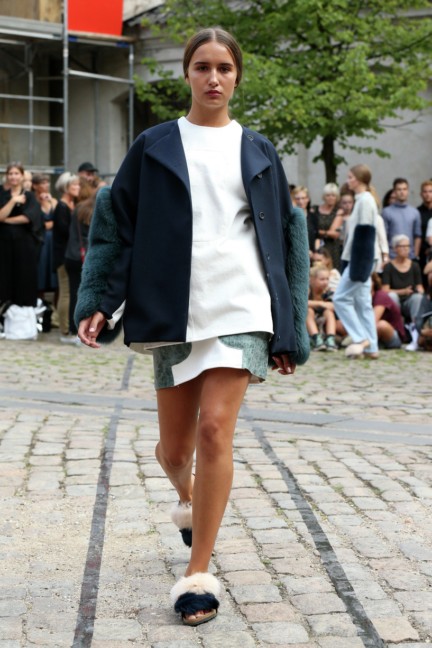 Royal-Danish-Academy-of-Fine-Arts-Copenhagen-Fashion-Week-Spring-Summer-2015-28
