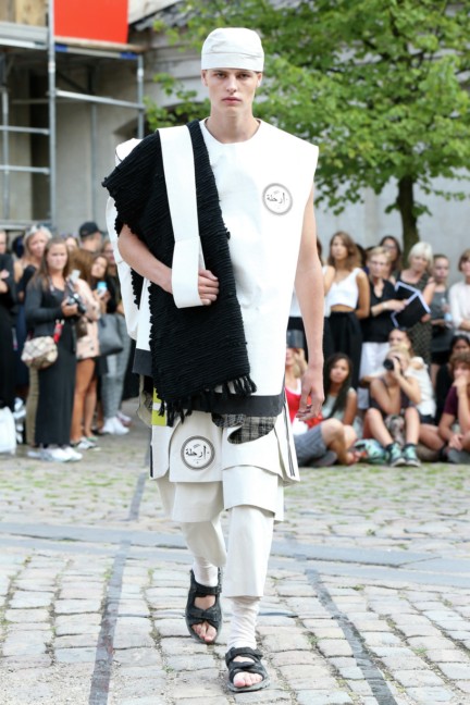 Royal-Danish-Academy-of-Fine-Arts-Copenhagen-Fashion-Week-Spring-Summer-2015-7