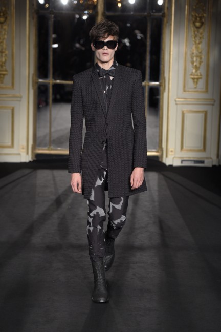 rynshu-paris-mens-ss-17-16