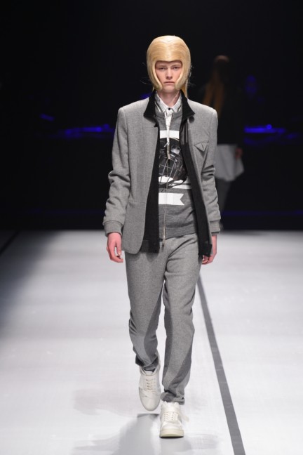 yoshio-kubo-tokyo-fashion-week-autumn-winter-2014-17