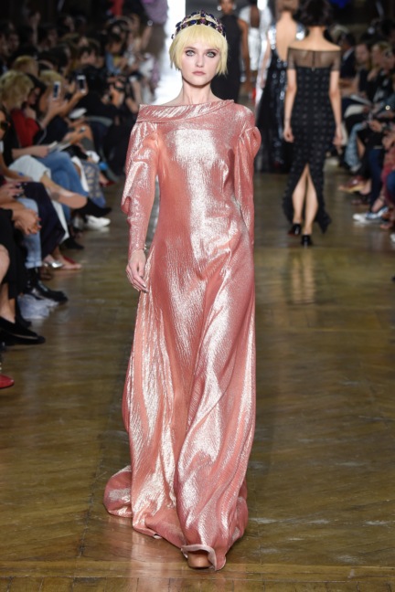 ulyana-sergeenko-haute-couture-aw-16-40