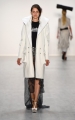 universitat-der-kunste-berlin-mercedes-benz-fashion-week-berlin-spring-summer-2015-50