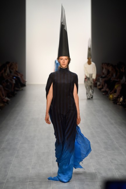universitat-der-kunste-berlin-mercedes-benz-fashion-week-berlin-spring-summer-2015-103