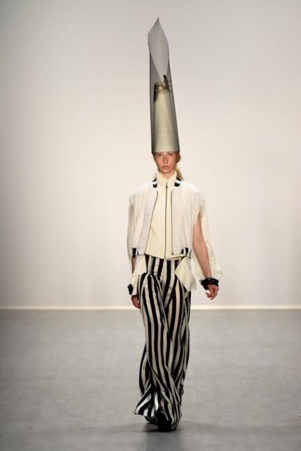 universitat-der-kunste-berlin-mercedes-benz-fashion-week-berlin-spring-summer-2015-104