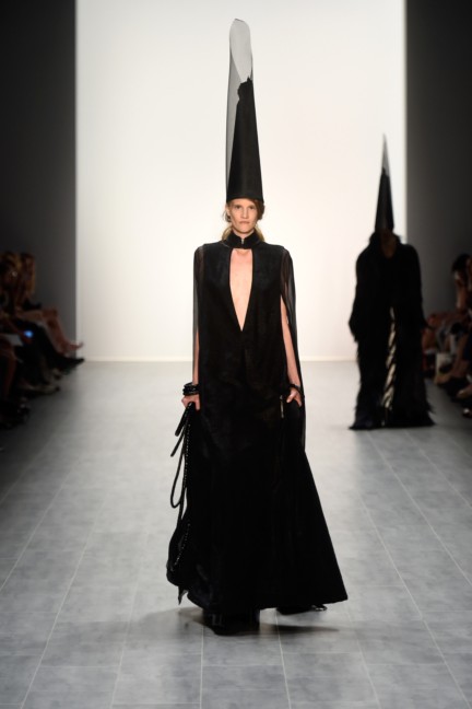 universitat-der-kunste-berlin-mercedes-benz-fashion-week-berlin-spring-summer-2015-107