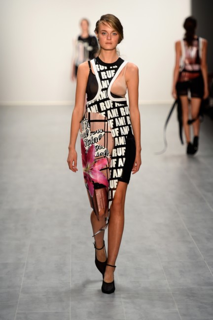 universitat-der-kunste-berlin-mercedes-benz-fashion-week-berlin-spring-summer-2015-109