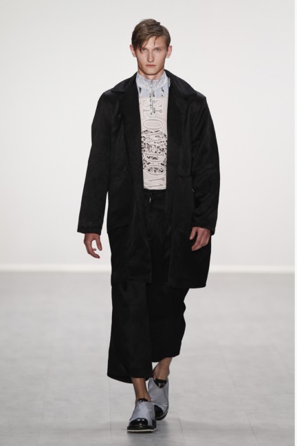 universitat-der-kunste-berlin-mercedes-benz-fashion-week-berlin-spring-summer-2015-120