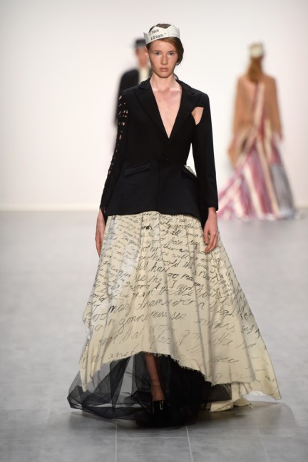 universitat-der-kunste-berlin-mercedes-benz-fashion-week-berlin-spring-summer-2015-16