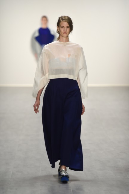 universitat-der-kunste-berlin-mercedes-benz-fashion-week-berlin-spring-summer-2015-42