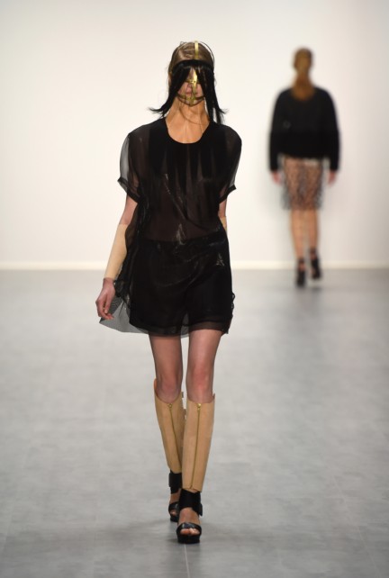 universitat-der-kunste-berlin-mercedes-benz-fashion-week-berlin-spring-summer-2015-84