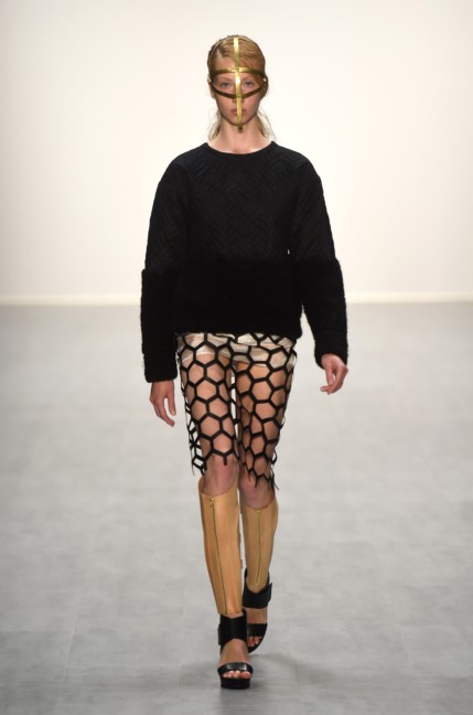 universitat-der-kunste-berlin-mercedes-benz-fashion-week-berlin-spring-summer-2015-85