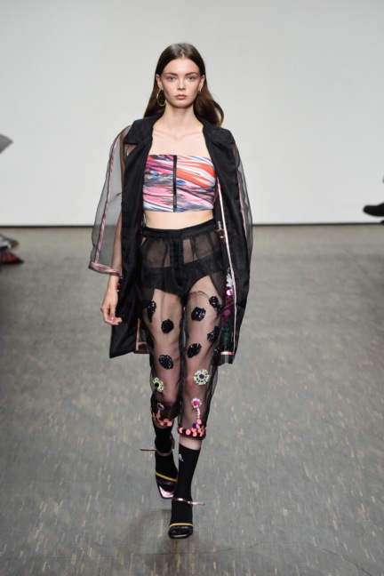 ss-2017_fashion-week-berlin_de_0001_vanesa-krongold_66512