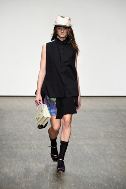 ss-2017_fashion-week-berlin_de_0024_vanesa-krongold_66489