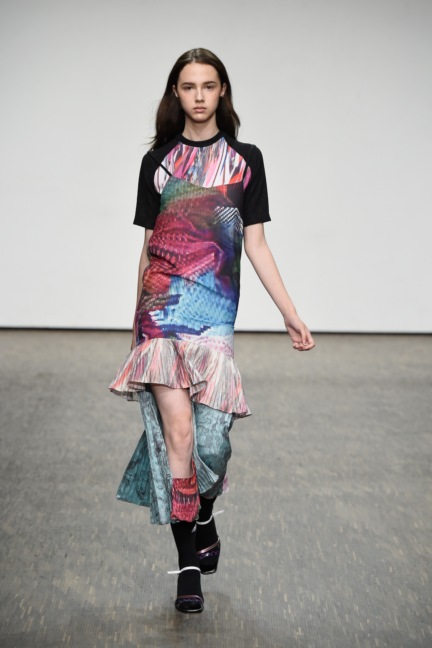 ss-2017_fashion-week-berlin_de_0028_vanesa-krongold_66485