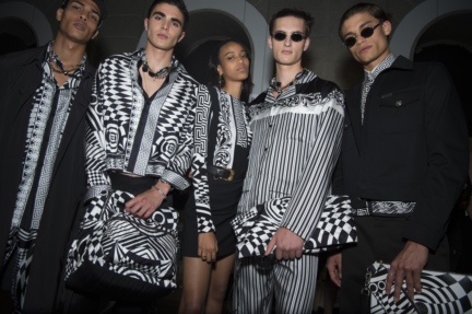 versace-milan-mens-ss-18-19