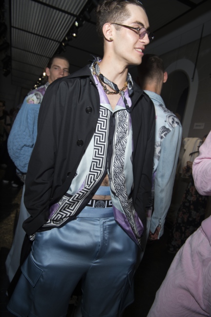 versace-milan-mens-ss-18-35