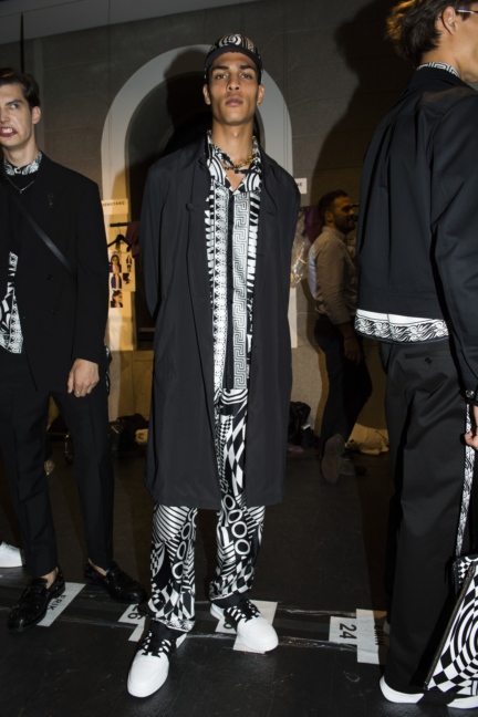 versace-milan-mens-ss-18-88