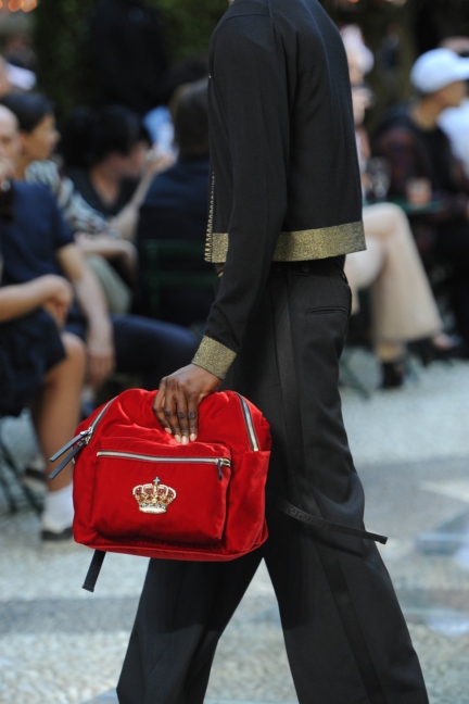 versace-milan-mens-ss-18-details-103