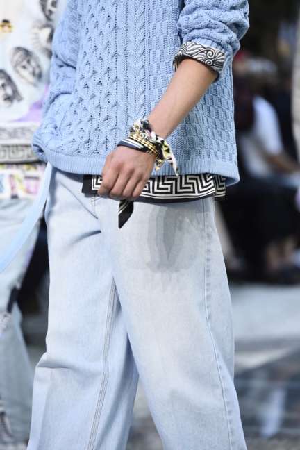 versace-milan-mens-ss-18-details-24