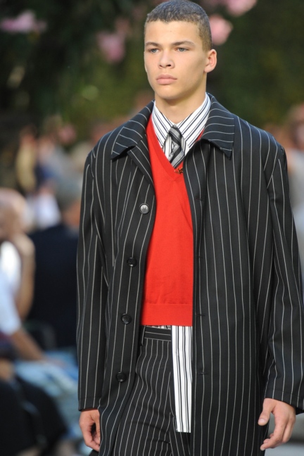 versace-milan-mens-ss-18-details-30