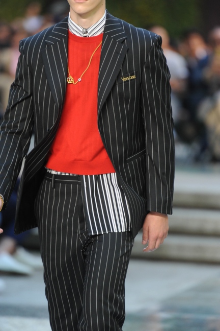 versace-milan-mens-ss-18-details-32