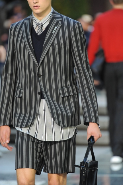 versace-milan-mens-ss-18-details-40