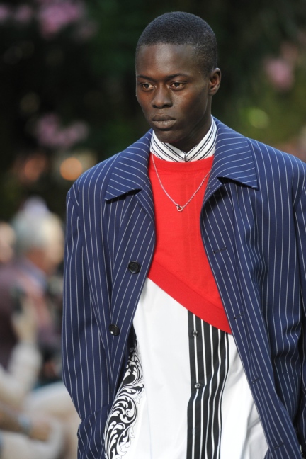 versace-milan-mens-ss-18-details-45