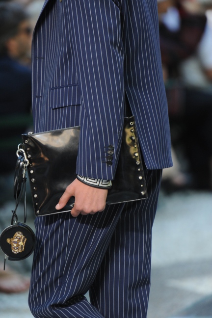 versace-milan-mens-ss-18-details-48