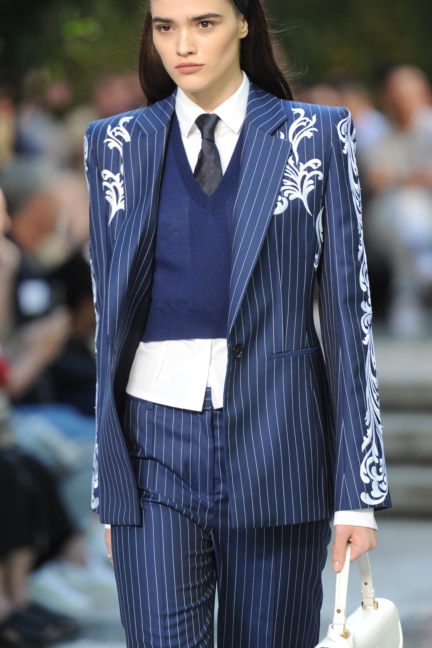 versace-milan-mens-ss-18-details-50