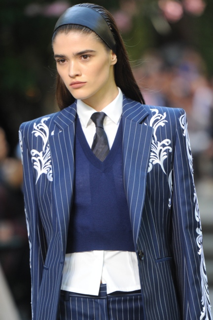 versace-milan-mens-ss-18-details-51