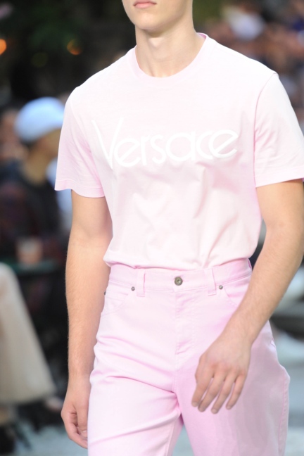 versace-milan-mens-ss-18-details-64
