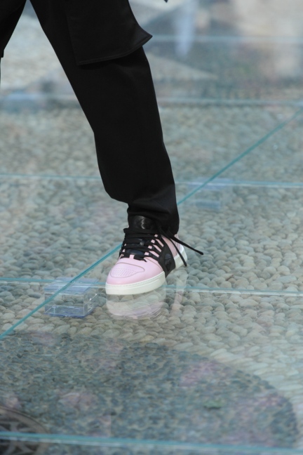 versace-milan-mens-ss-18-details-66