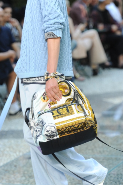 versace-milan-mens-ss-18-details-74