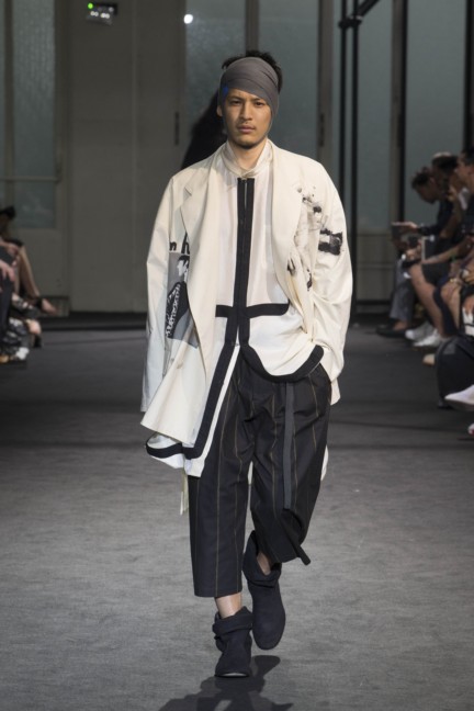 yohji-yamamoto-paris-mens-ss-17-backstage-16