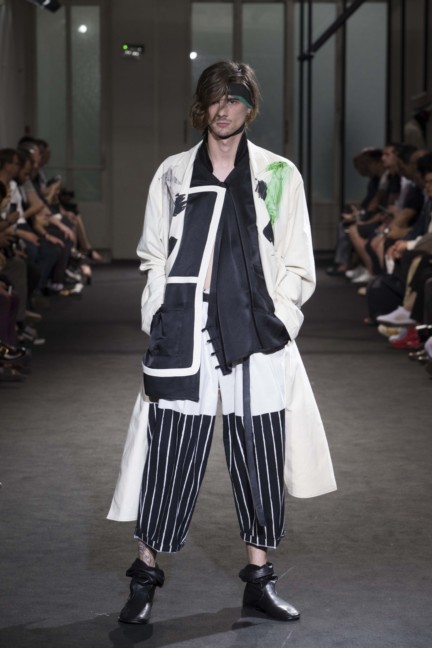 yohji-yamamoto-paris-mens-ss-17-backstage-21