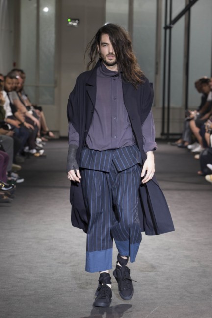 yohji-yamamoto-paris-mens-ss-17-backstage-25