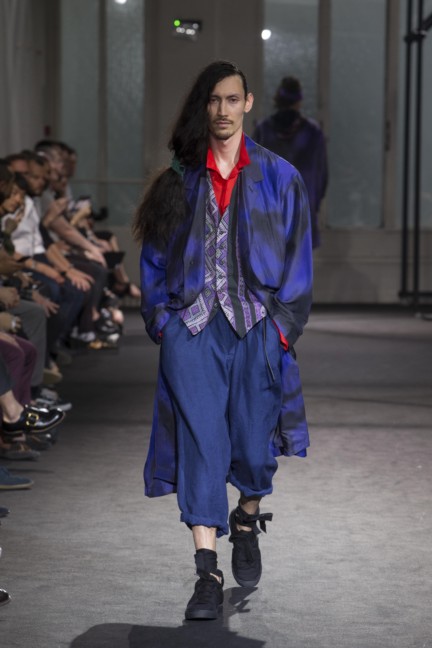 yohji-yamamoto-paris-mens-ss-17-backstage-31