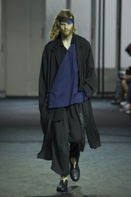 yohji-yamamoto-paris-mens-ss-17-backstage