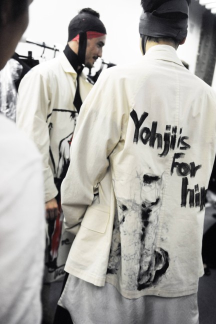 yohji-yamamoto-paris-mens-ss-17-21