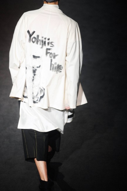 yohji-yamamoto-paris-mens-ss-17-31