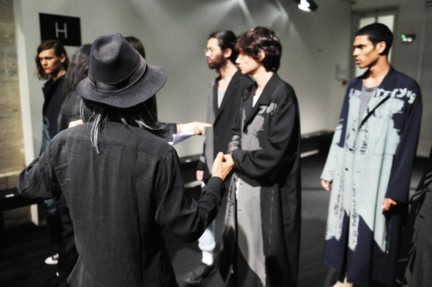 yohji-yamamoto-paris-mens-ss-17-5