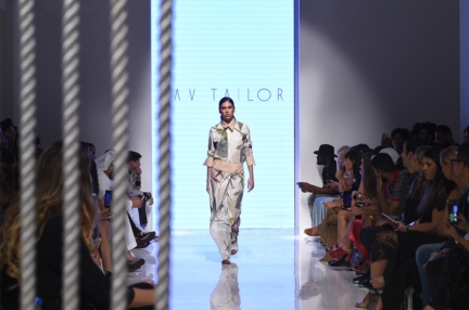 bav-tailor-arab-fashion-week-ss20-dubai-3689