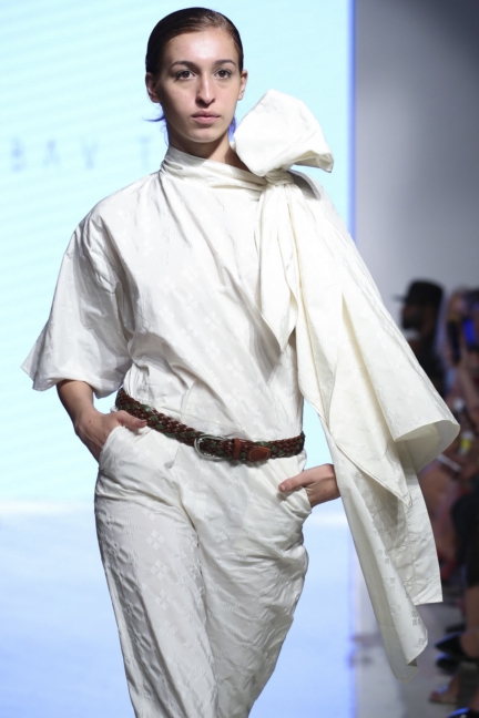 bav-tailor-arab-fashion-week-ss20-dubai-8188